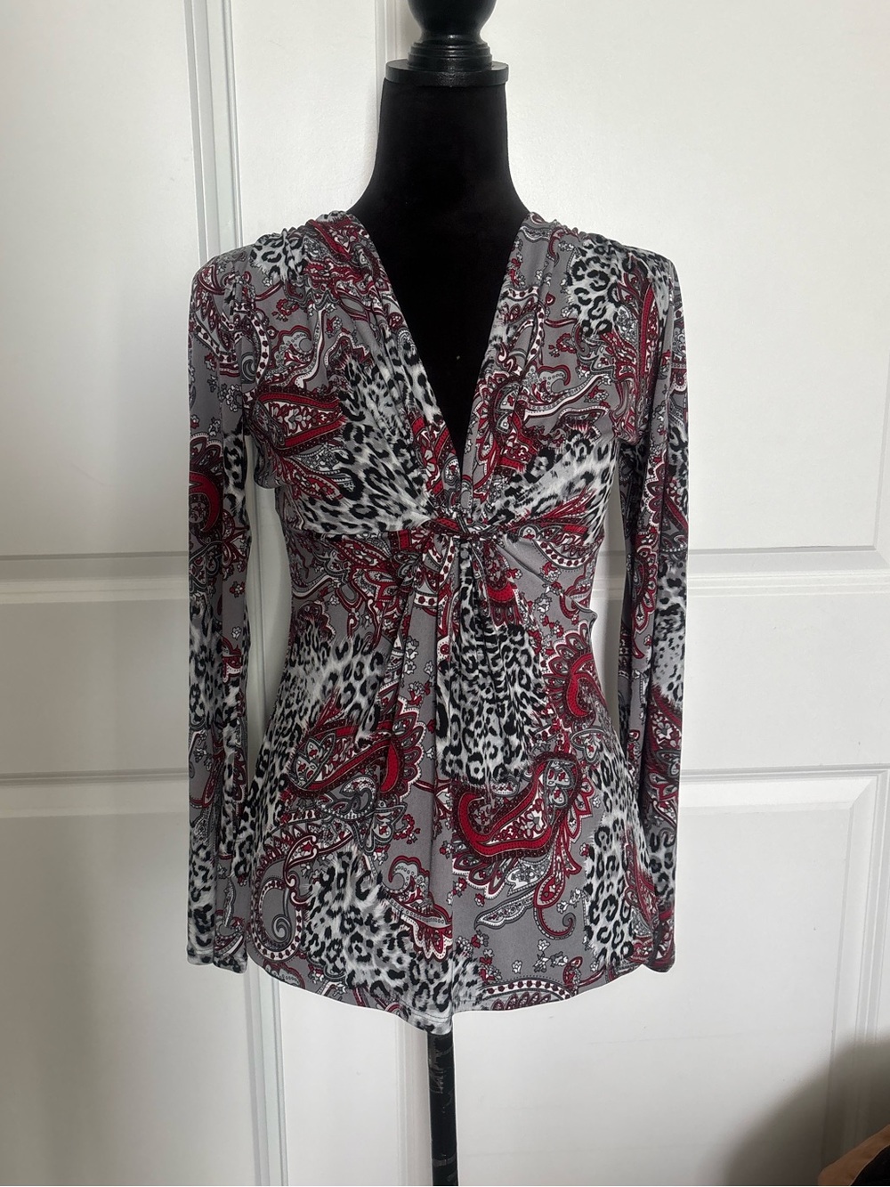Bisou Bisou Paisley & Leopard Tie-Front Long Sleeve Top - Red/Black/Gray